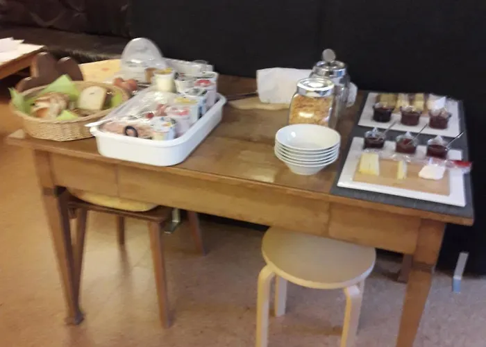 Alojamento de Acomodação e Pequeno-almoço Beat & Ursula's Jenaz