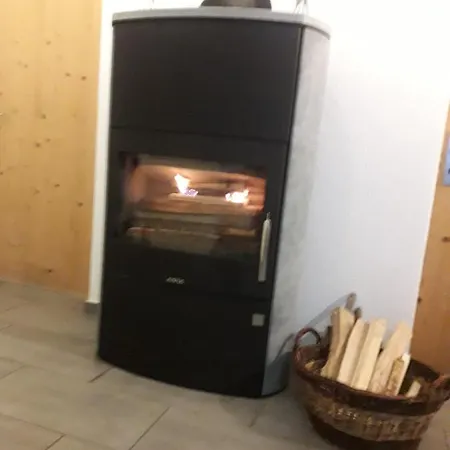 לינה וארוחת בוקר Beat & Ursula's *